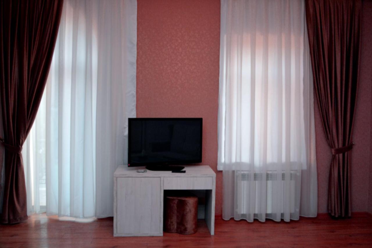 Deluxe Hotel Ганджа Екстериор снимка