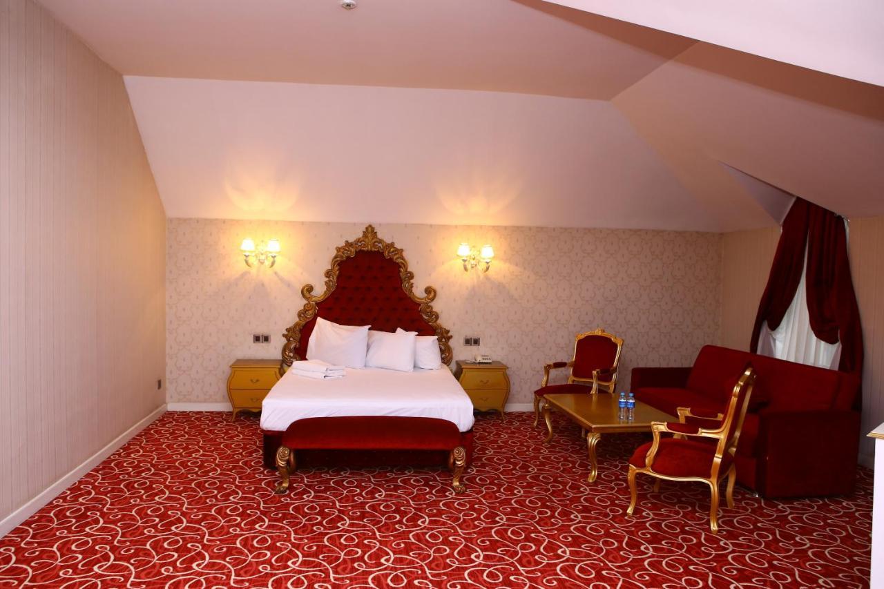 Deluxe Hotel Ганджа Екстериор снимка