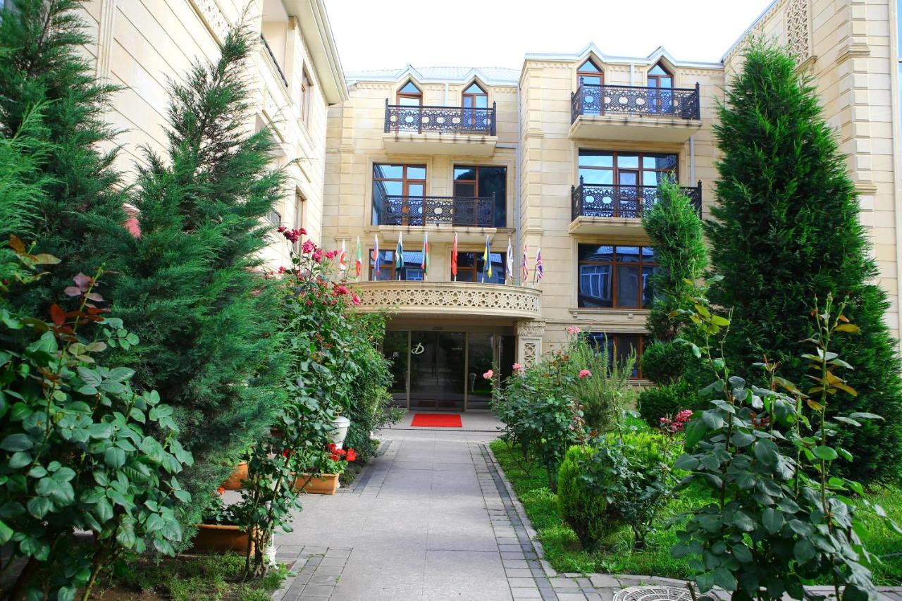 Deluxe Hotel Ганджа Екстериор снимка
