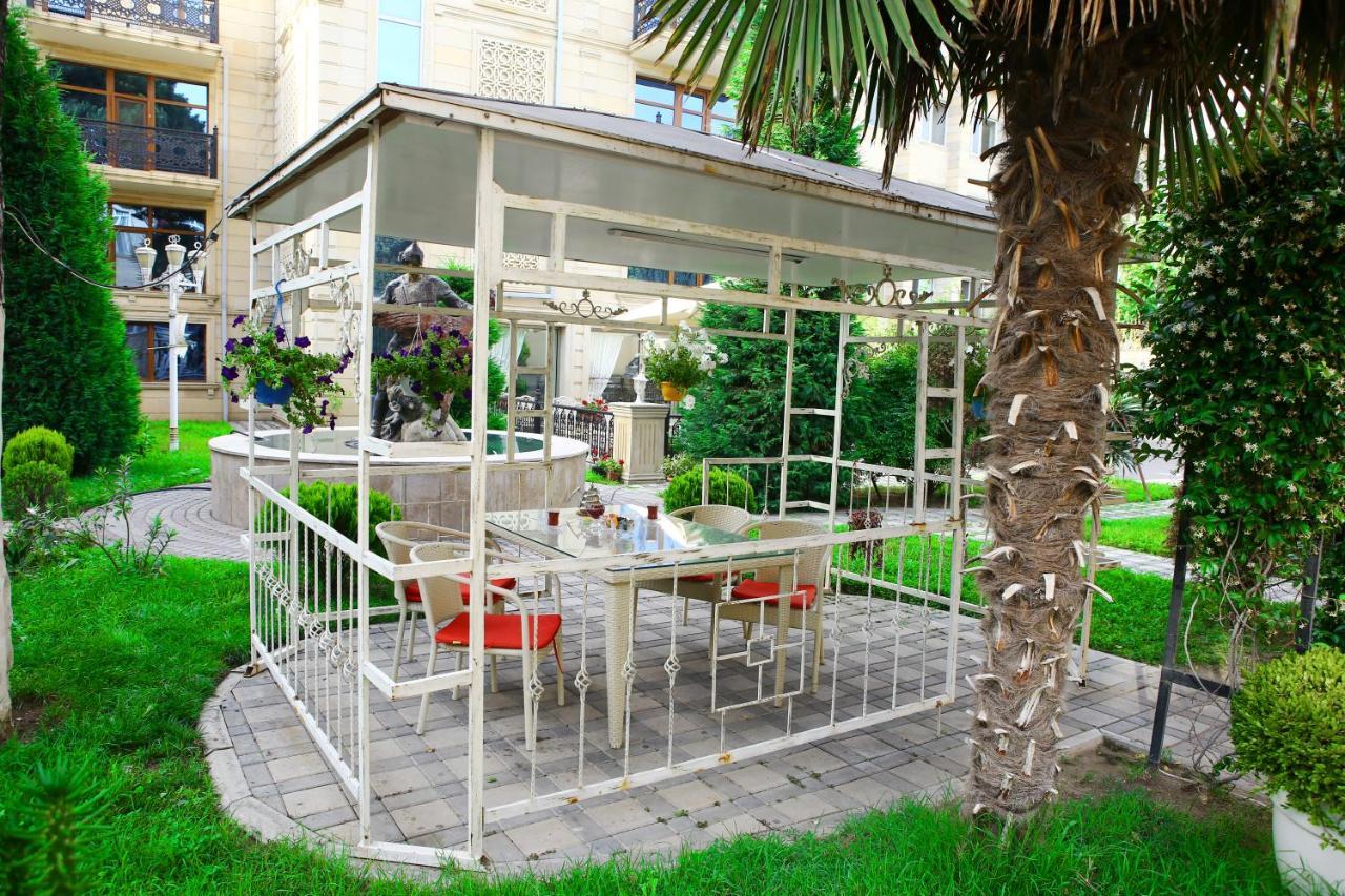Deluxe Hotel Ганджа Екстериор снимка