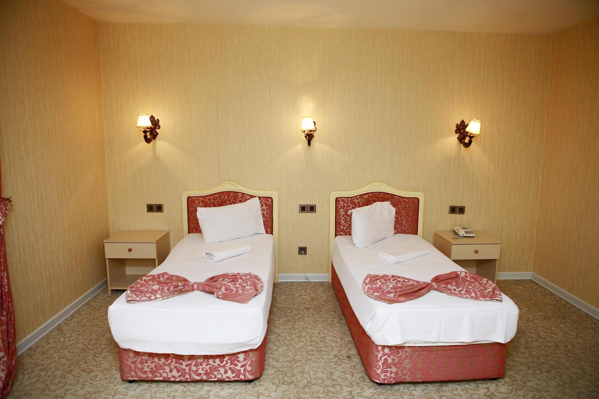 Deluxe Hotel Ганджа Екстериор снимка