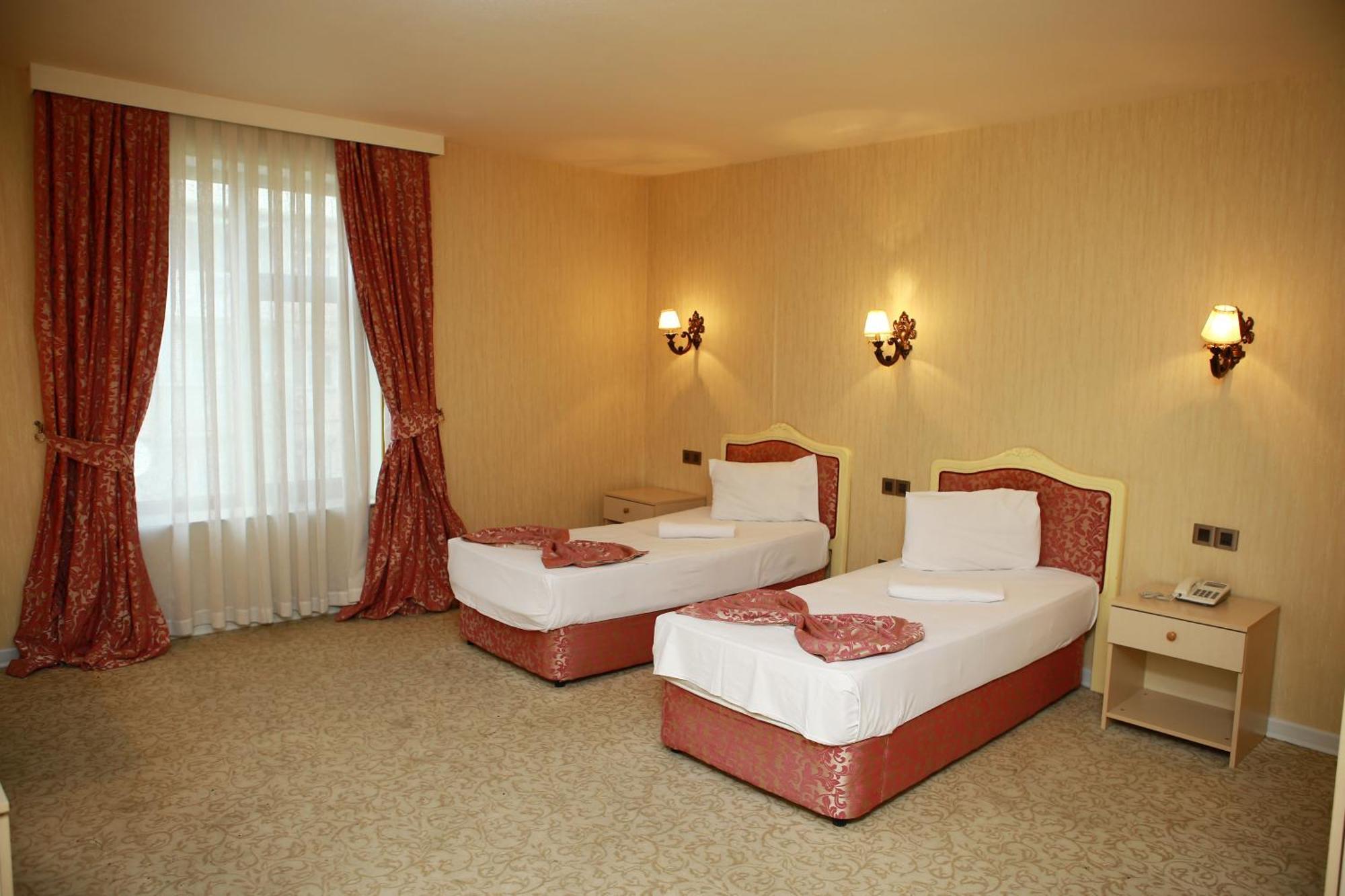 Deluxe Hotel Ганджа Екстериор снимка