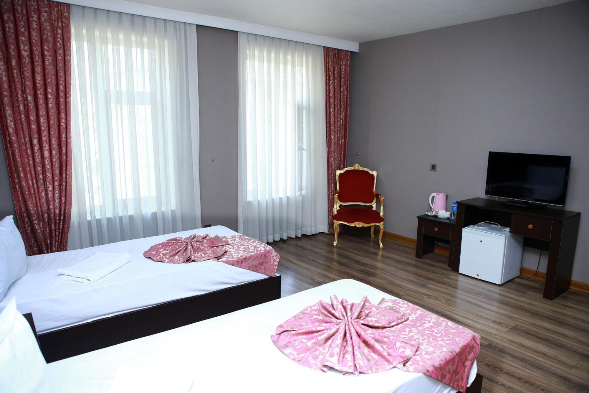 Deluxe Hotel Ганджа Екстериор снимка