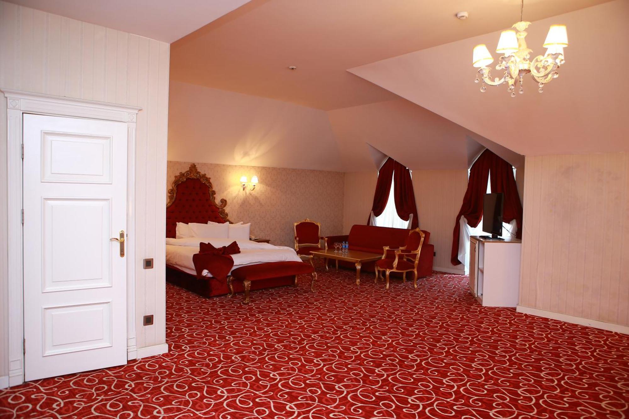 Deluxe Hotel Ганджа Екстериор снимка